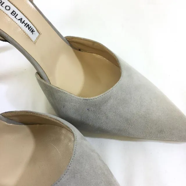 Manolo Blahnik Suede 2 Tone Stiletto Heels. Size 40