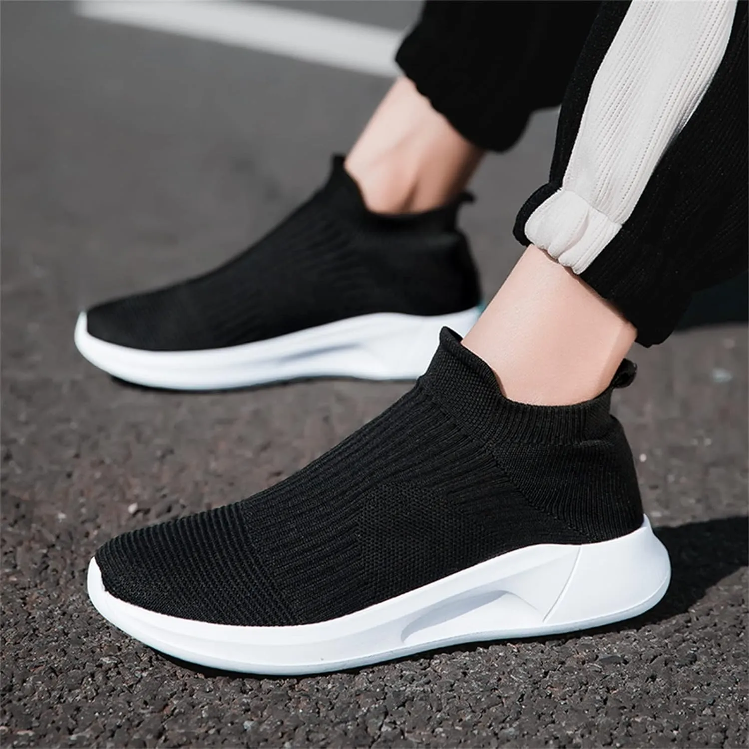 Mens Loafers & Slip-Ons Fashion Spring and Summer Men Sports Shoes Flat Bottom Lightweight Slip On Fly Woven Mesh