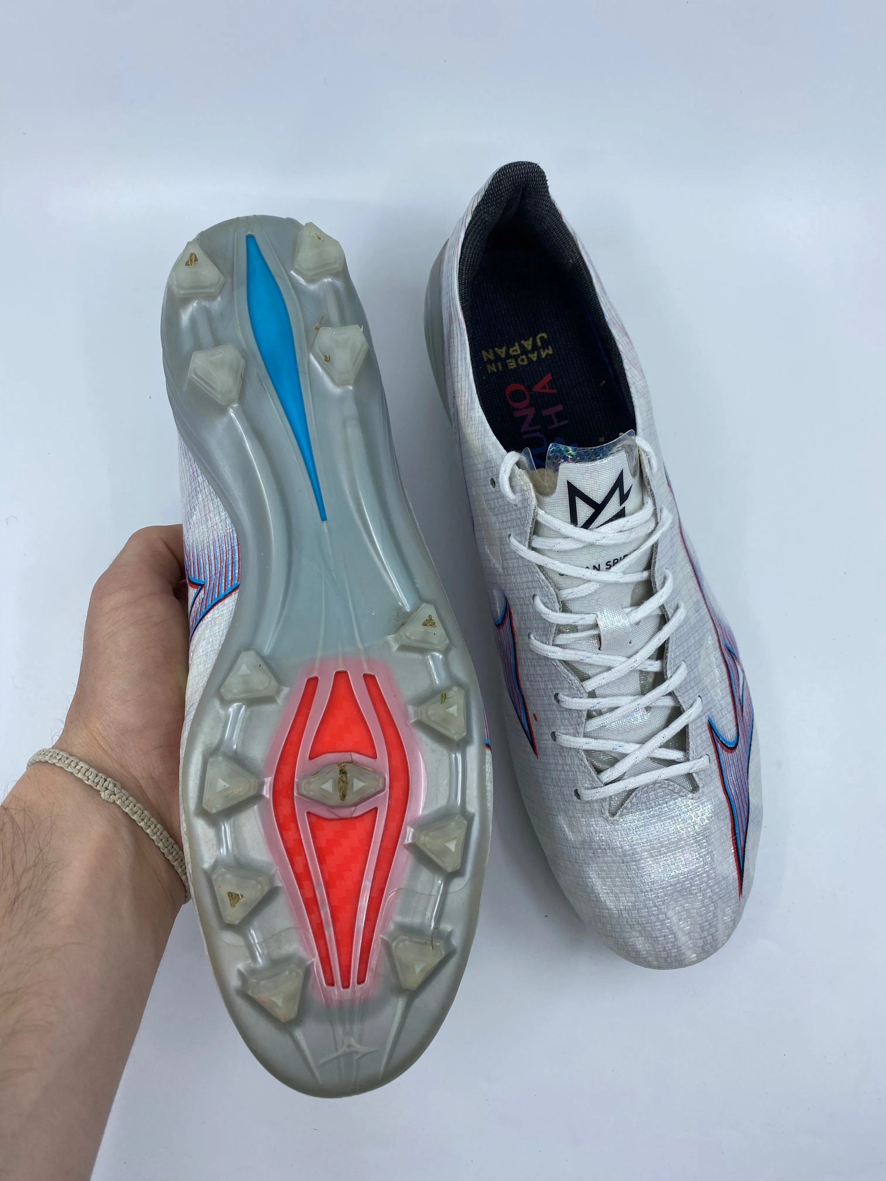 Mizuno Alpha - Size 42.5