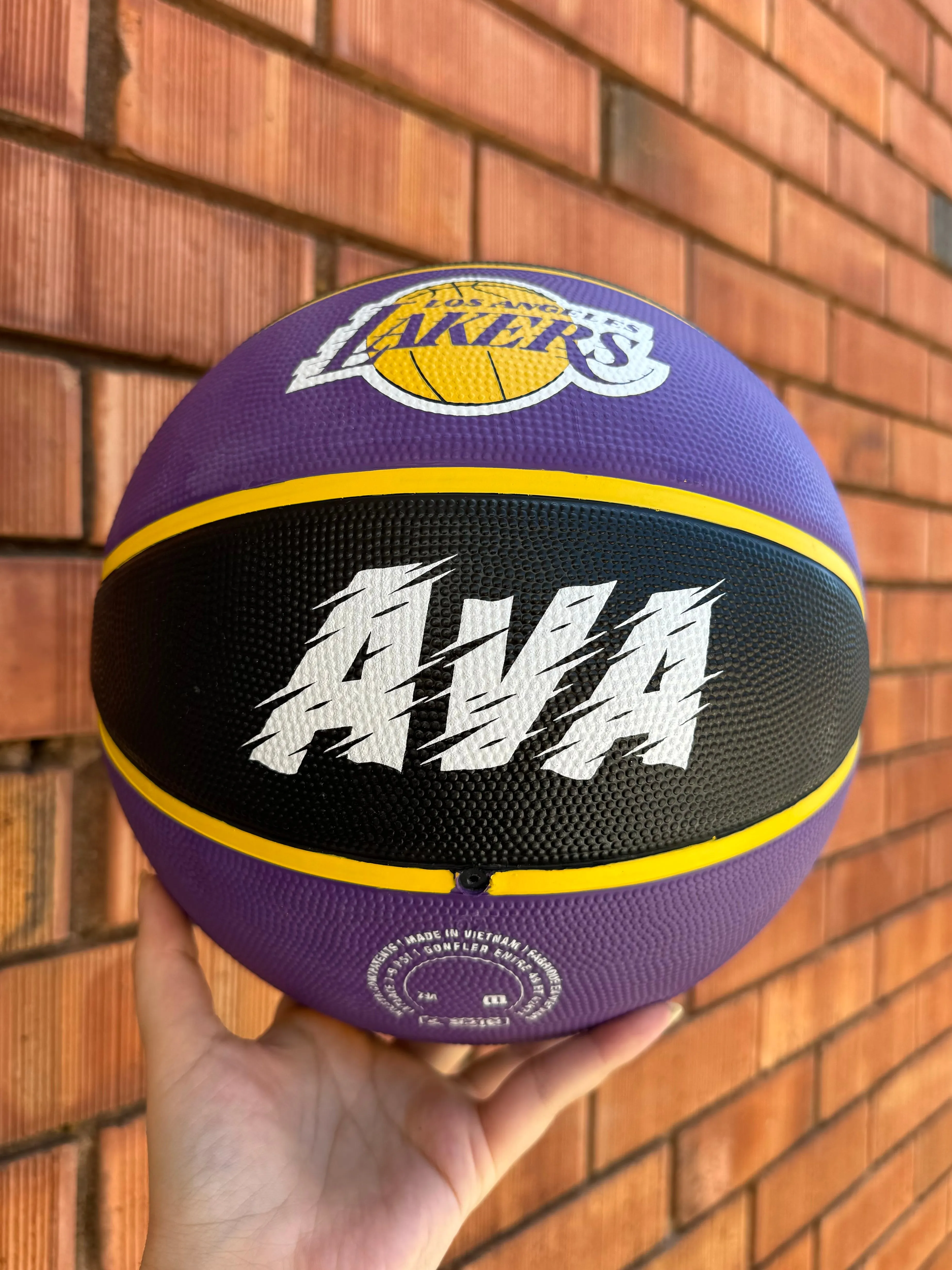 Personalised NBA Official LA Lakers Team Basketball (SIZE 7)