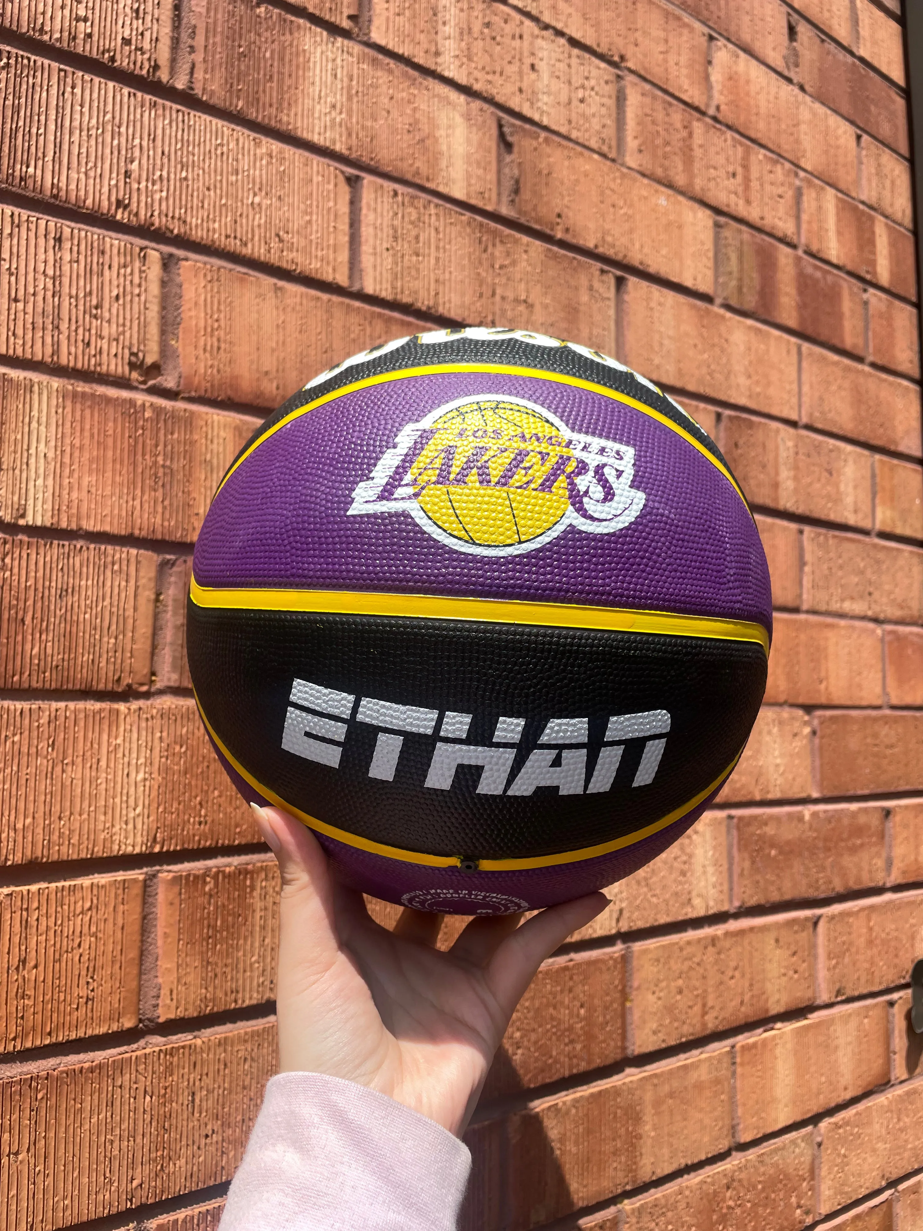 Personalised NBA Official LA Lakers Team Basketball (SIZE 7)
