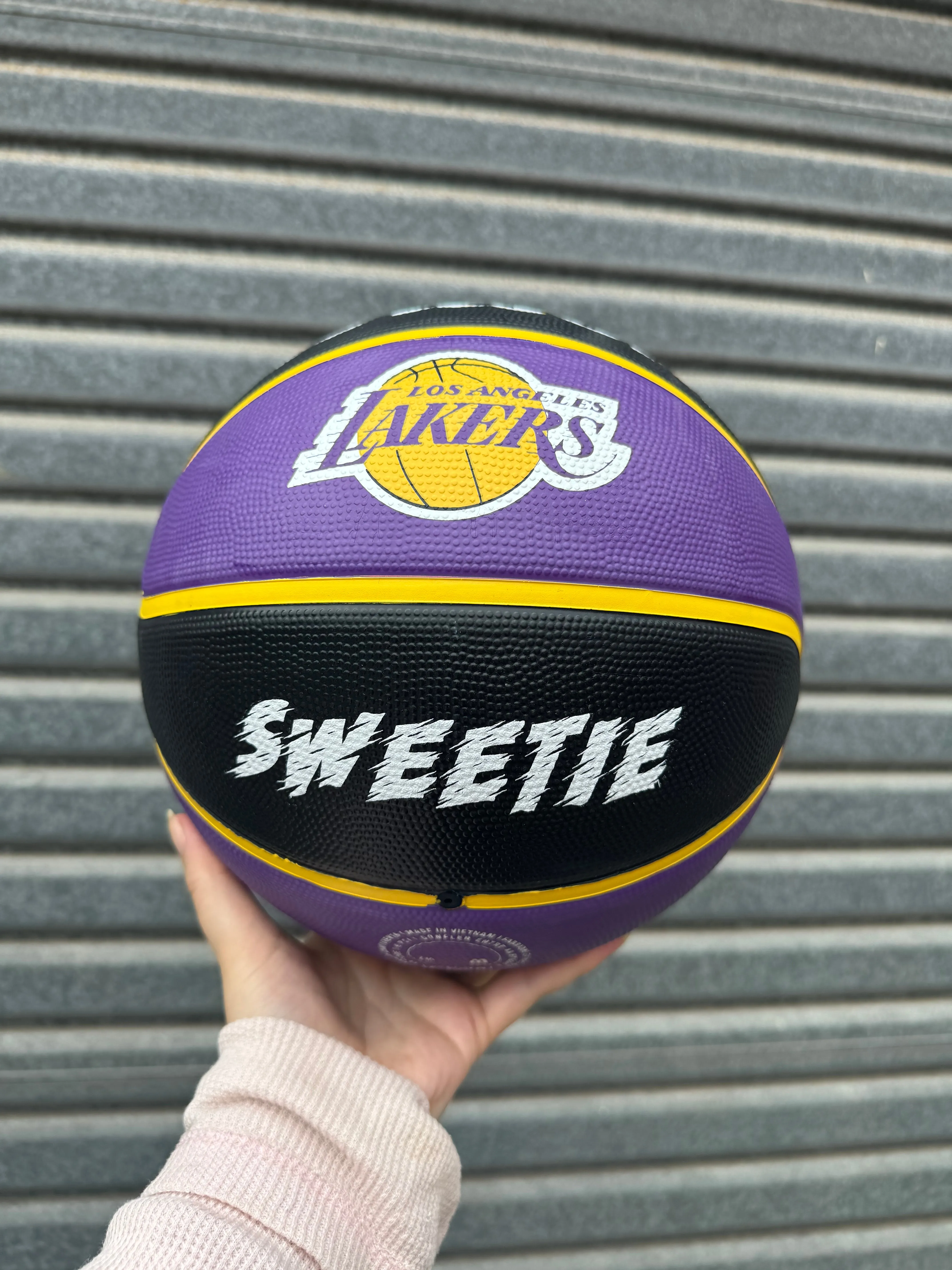 Personalised NBA Official LA Lakers Team Basketball (SIZE 7)