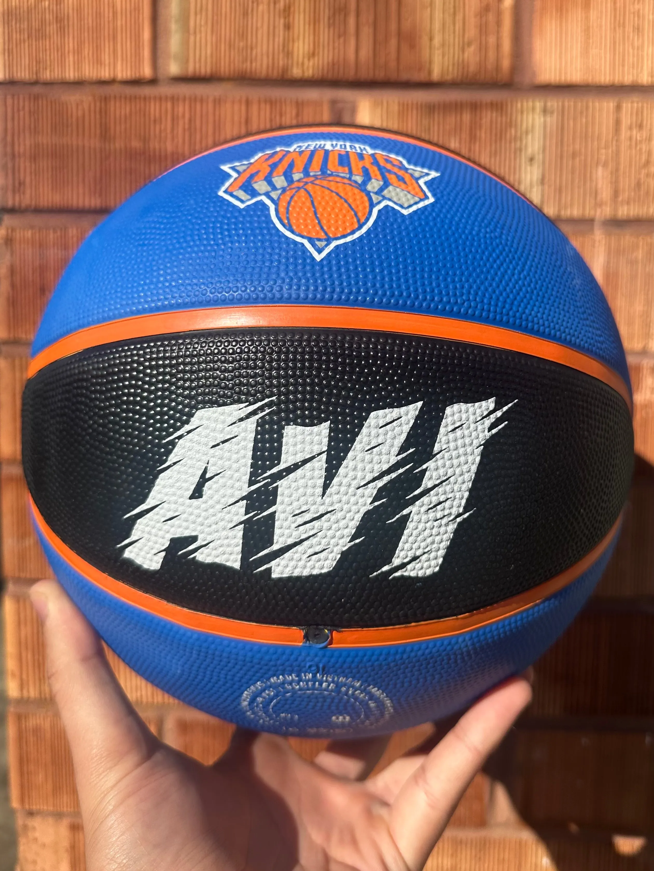 Personalised NBA Official New York Knicks Team Basketball (Size 7)