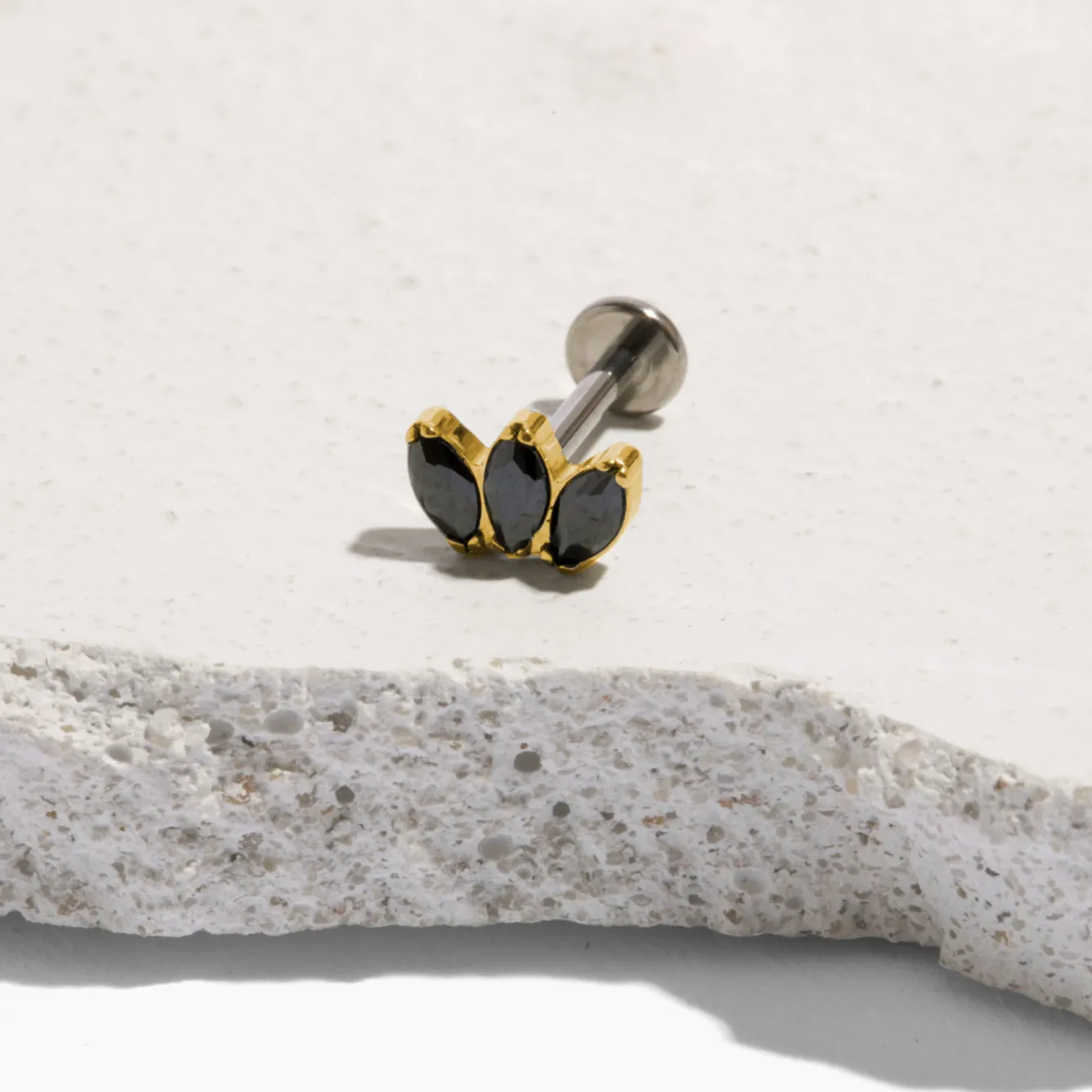 Single Mira Stud Flat Back Stud Earring