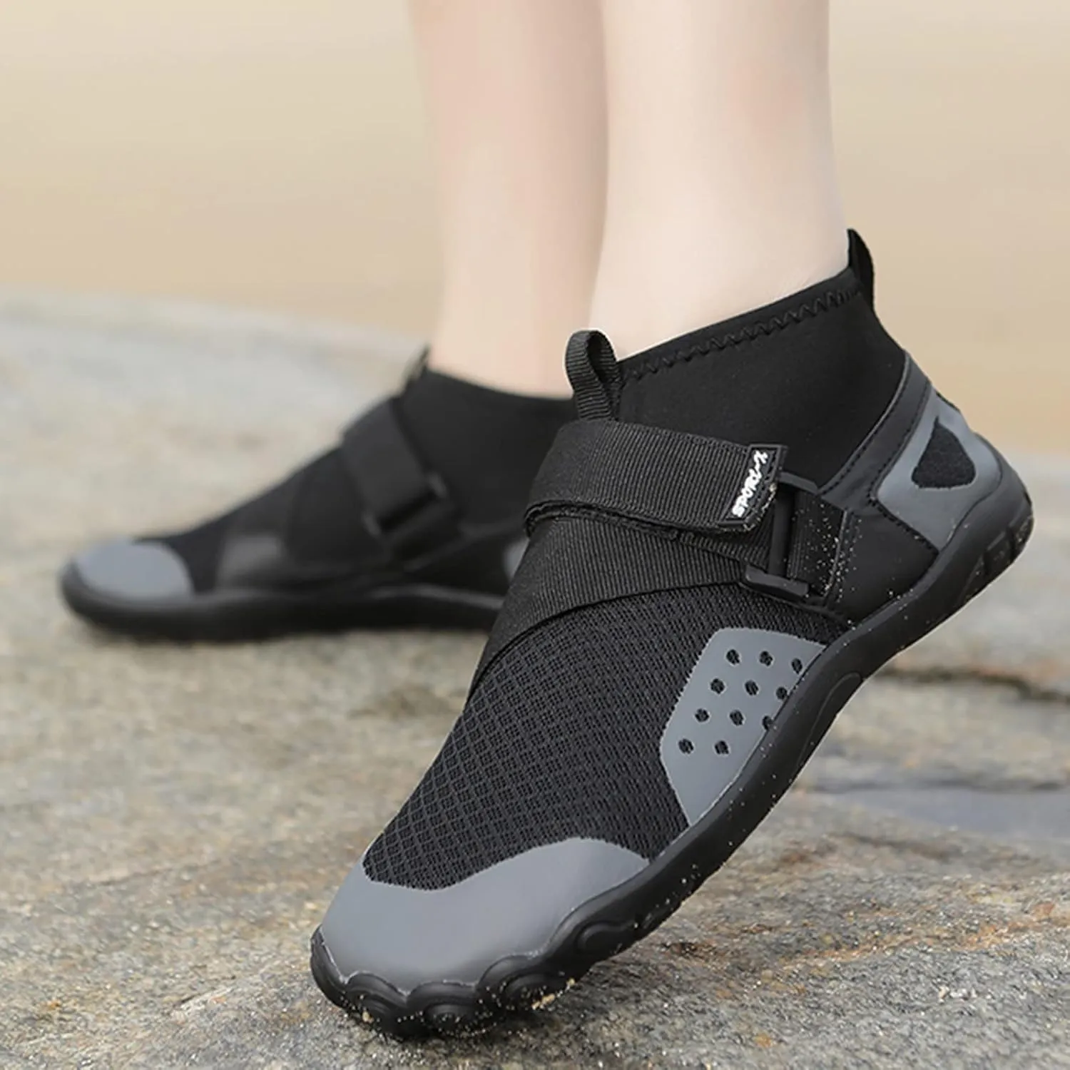 Water Shoes for Adults Quick Dry Barefoot Non Slip Aqua Socks Swim Surf Beach Yoga Boating River Pool Sport Shoes Spring Shoe for Women 2025
